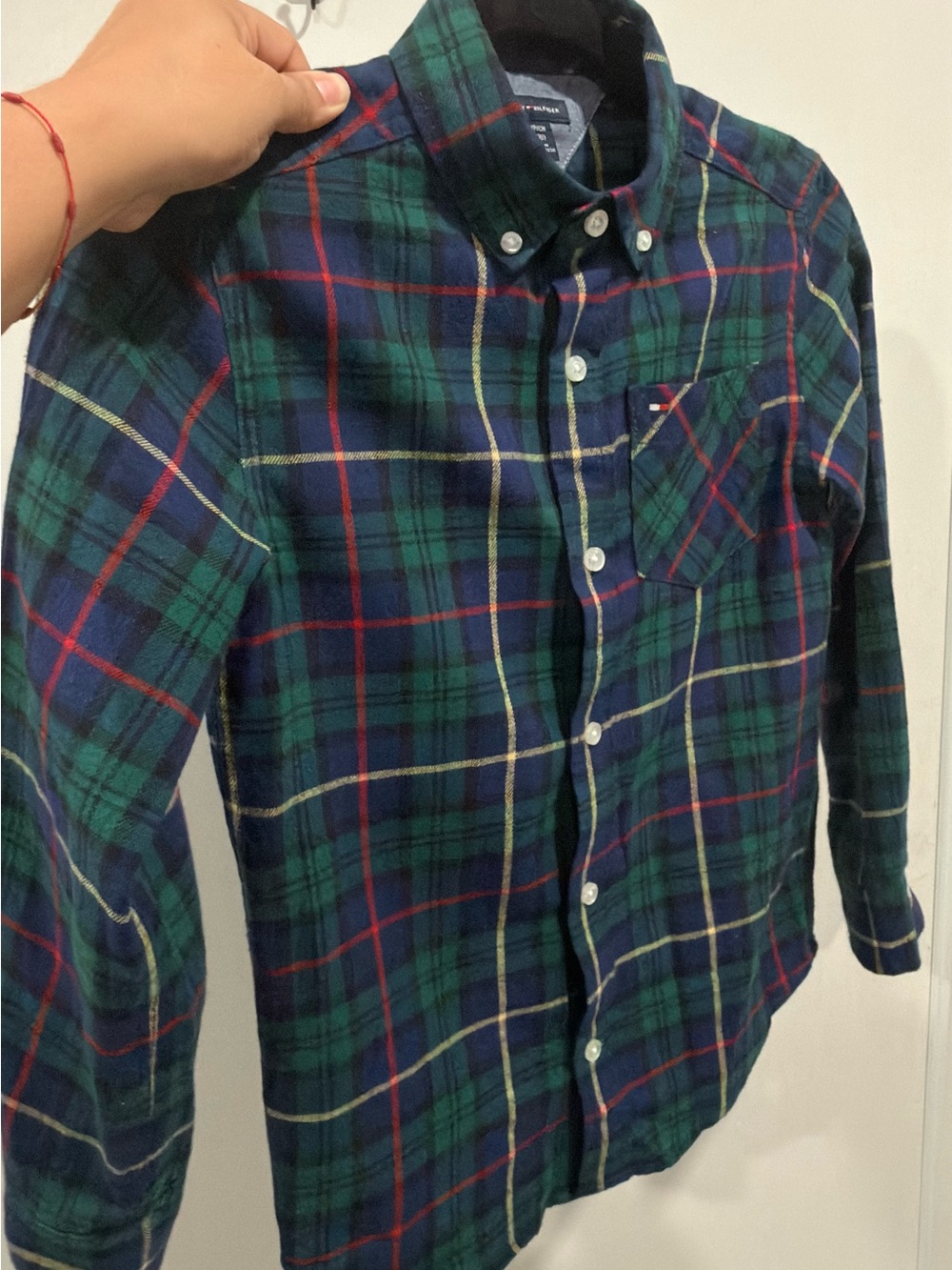 Tommy Hilfiger Boys Plaid Button-Down Shirt – Size S (8/10)